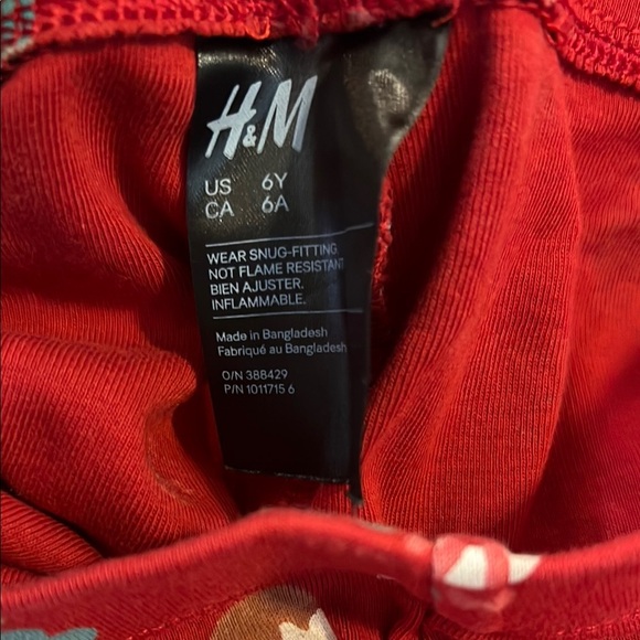H&M Red and Green Pajama Set - Picture 9 of 9